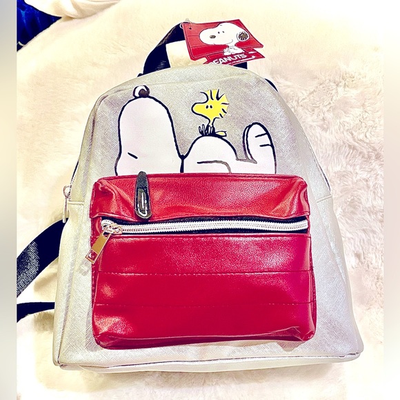 Snoopy Peanuts Backpack - Picture 2 of 4